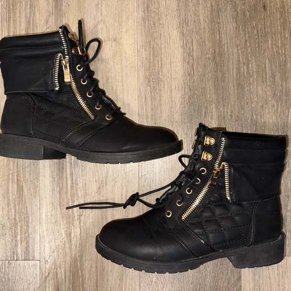 Top Moda Boots - Picture 2 of 4